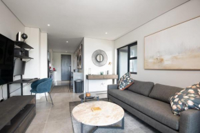 2SIX2 Florida Rd Morningside Apartment